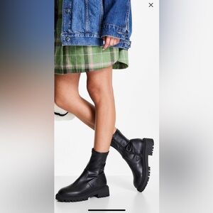 London rebel black boots